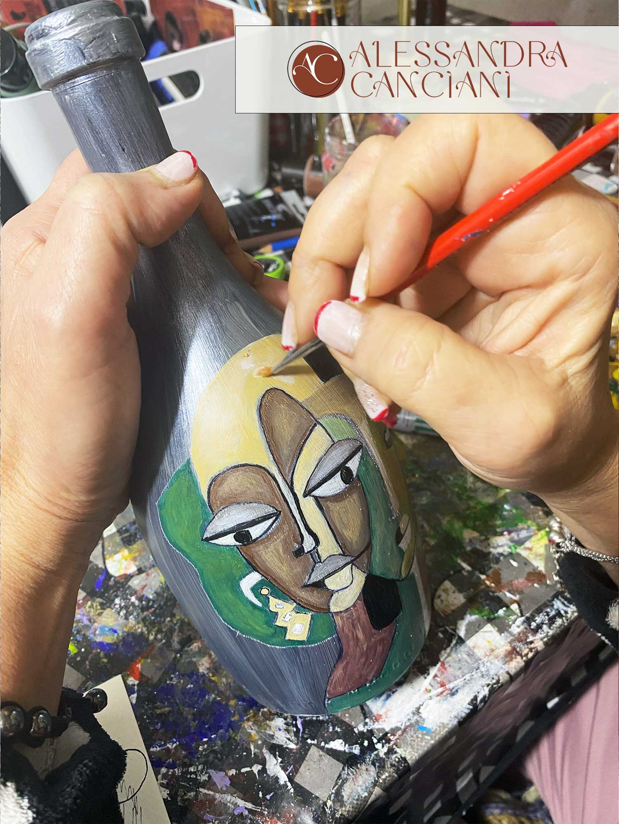 Dipinto su bottiglie in vetro