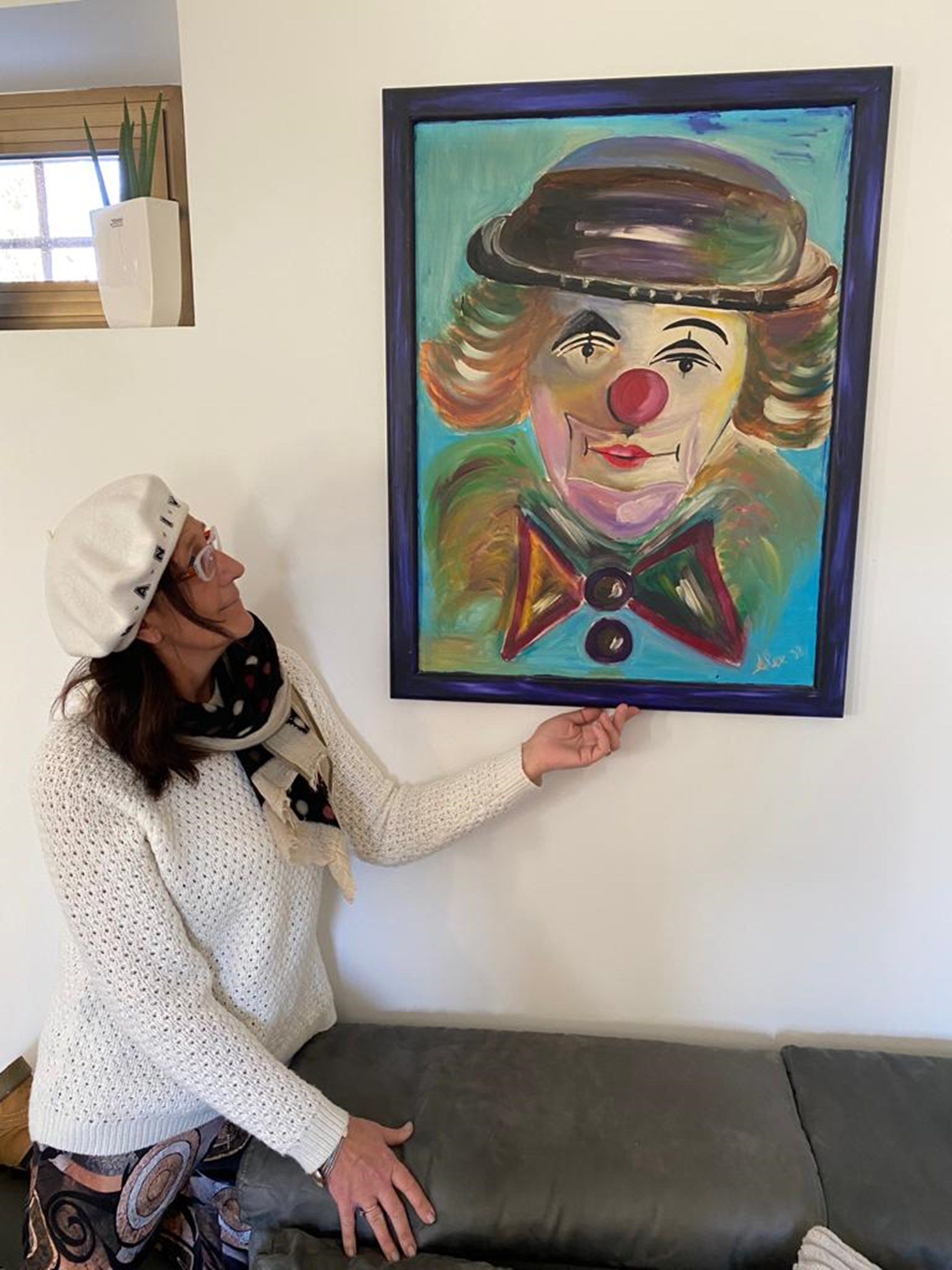 negli anni moltissime persone hanno cercato di convincermi a cederlo, ma questo dipinto, per me, non è solo un'opera, è un grido per ciò che stava accadendo a quei tempi e soprattutto un monito o un suggerimento ad imparare dagli errori del passato.

Non potrei mai separarmene!