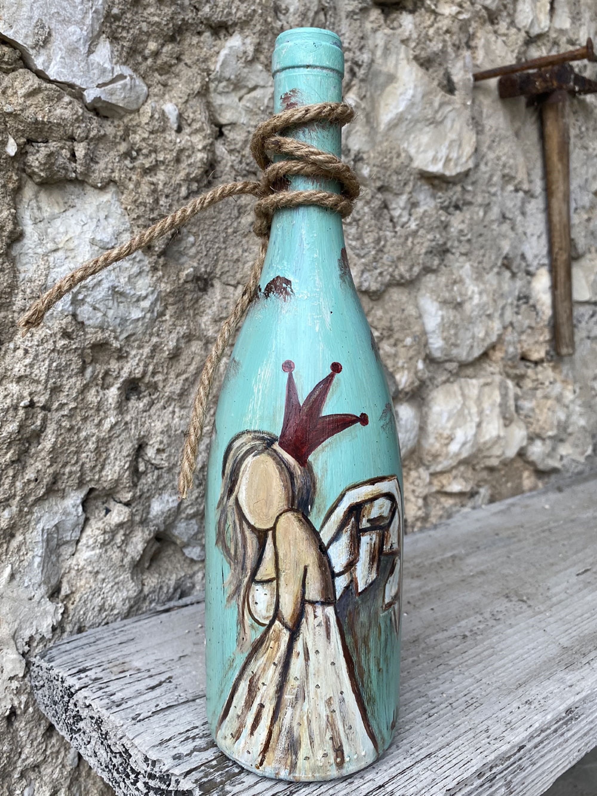 Angelo donna con corona